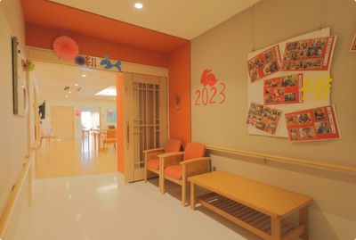 暖かみのある廊下