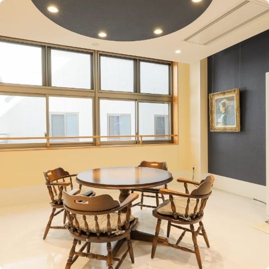 自然光あふれるリビング