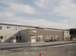 新しい建物の外観