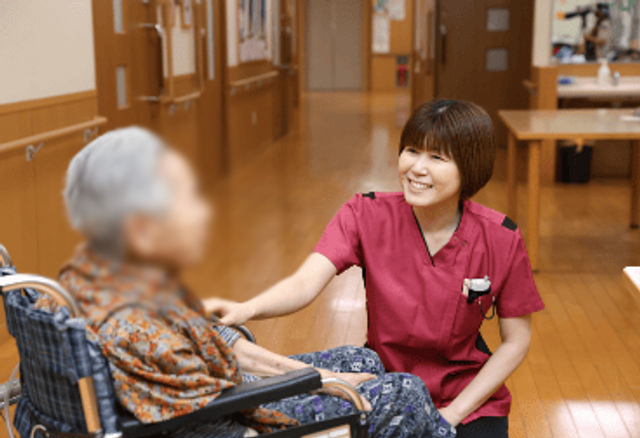 優しいスタッフの様子