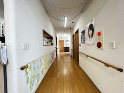 広々とした廊下