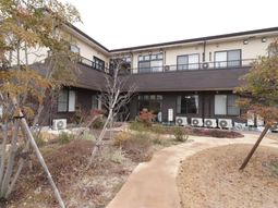 和風の外観の建物