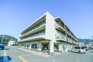 開放感のある建物外観