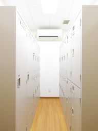 清潔感ある廊下の一角