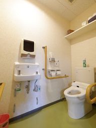 手すり付きトイレ設備