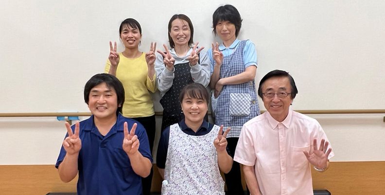 笑顔のスタッフ達