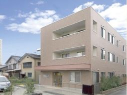 清潔な建物の外観