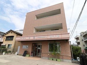 清潔感のある建物外観