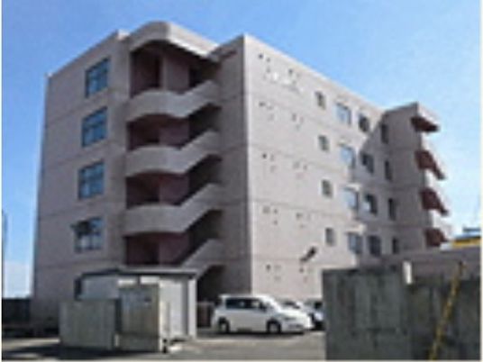 多階建ての外観
