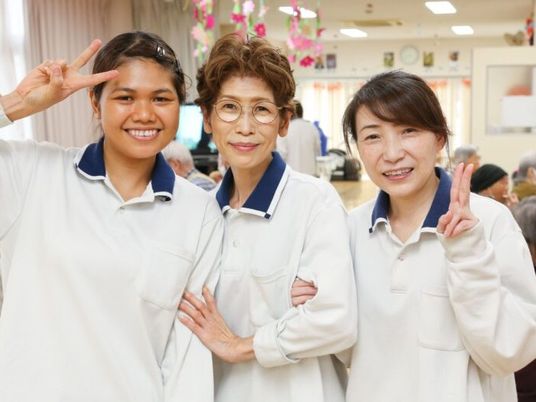 スタッフ集合の食堂  