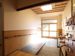 明るい和室のコーナー