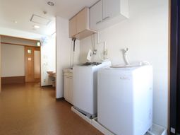 洗濯機と洗面台の設備