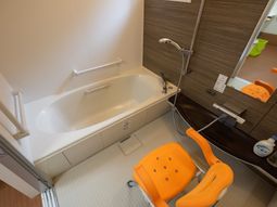 広々した浴室の設備