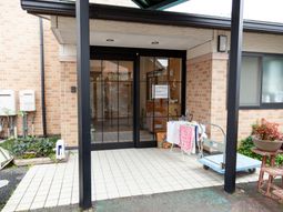 清潔感溢れるエントランス