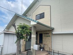建物のエントランス部分