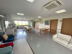 光り輝く明るい空間