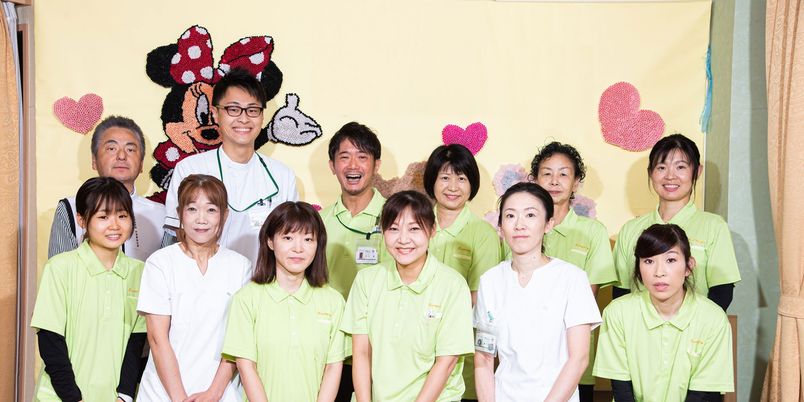 スタッフ集合写真