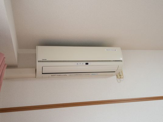 壁掛けエアコン