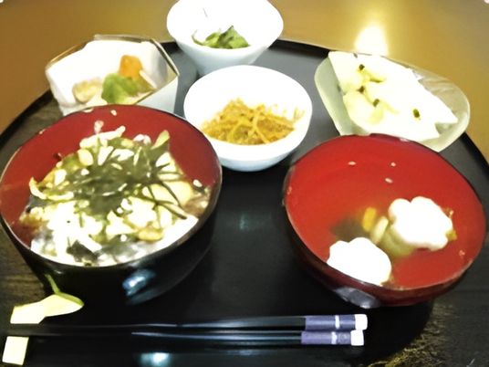 和風の食事セット