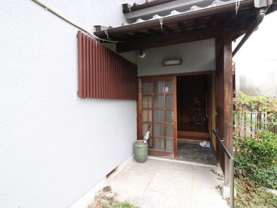 和風の明るい入口