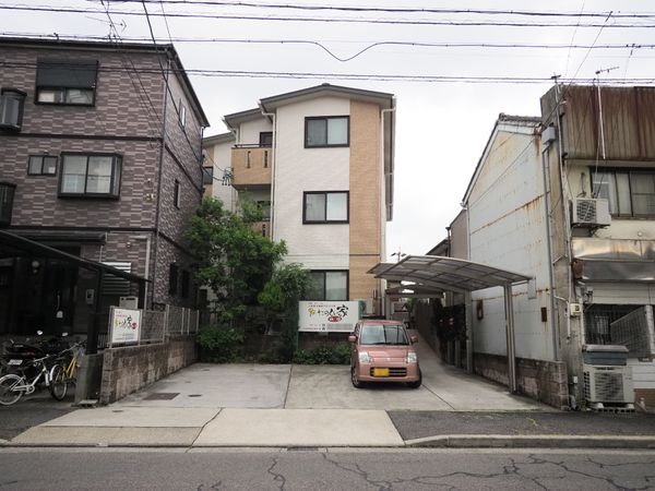 施設の外観撮影