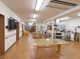 明るい共用スペースの様子