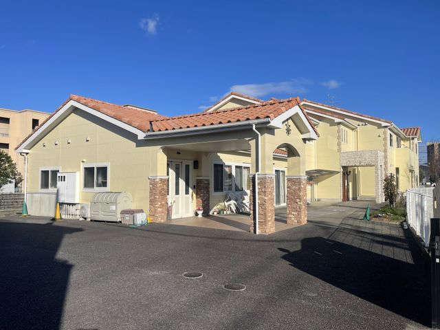 独立住宅風外観 外観 温かみのあるデザインが特徴の建物で、地域に溶け込む居住空間を提供します。