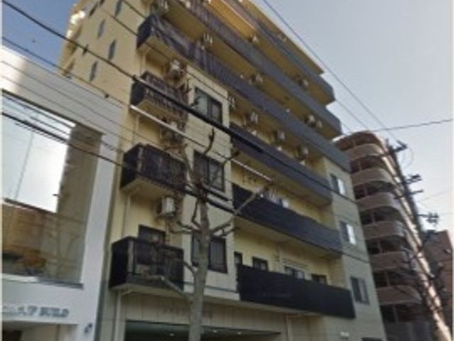 多階層の建物外観 外観 ゆったりとしたスペースが確保された都会の中に佇む建物です。先進的な設備と落ち着いた環境で働きたい方に適しています。