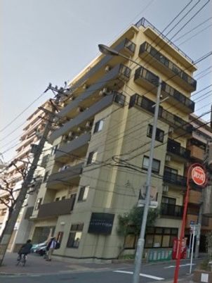 都会のビル風景