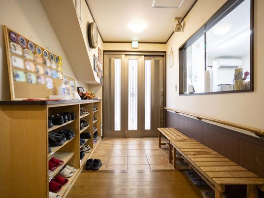 落ち着いたレセプション