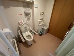 清潔な設備のトイレ