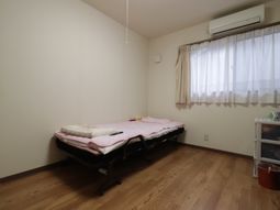 シンプルな洋室