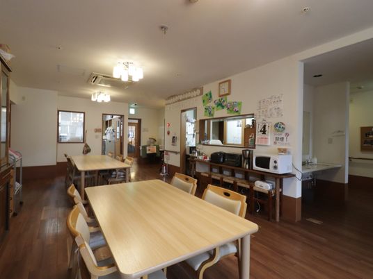 清潔な快適ダイニング