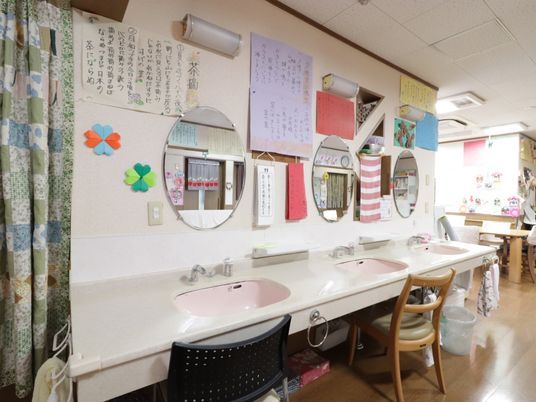 手作り掲示物の洗面台