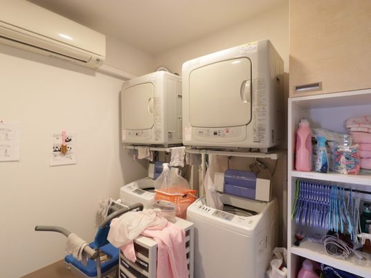 洗濯機と乾燥機の部屋