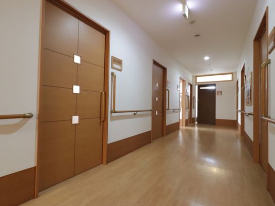 清潔感のある廊下