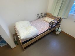 落ち着いた雰囲気の居室