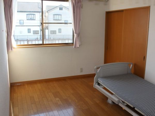 明るく広々居室