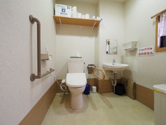 バリアフリーな浴室設備