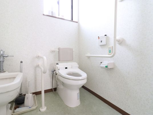 バリアフリートイレの設備