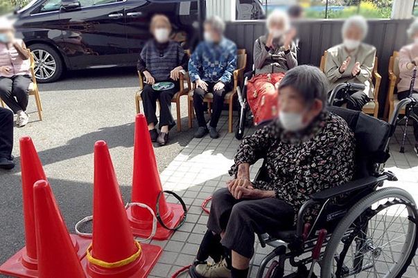 落ち着いた室外活動
