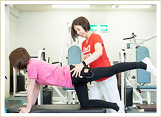 運動を行う施設内