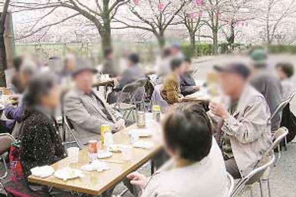 桜の下でのテラス