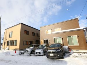 雪の日の外観