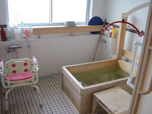 広々とした浴室