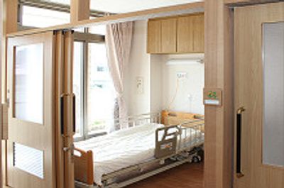 ベッドのある居室