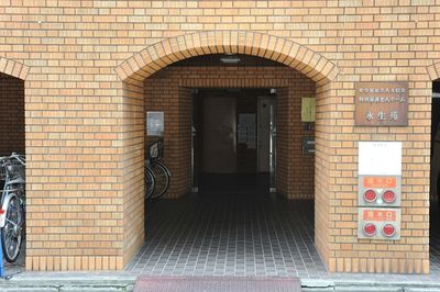 アーチのある出入口玄関