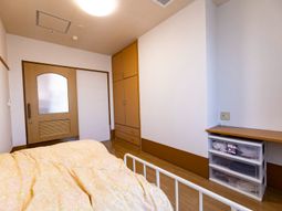 清潔感ある居室の一角