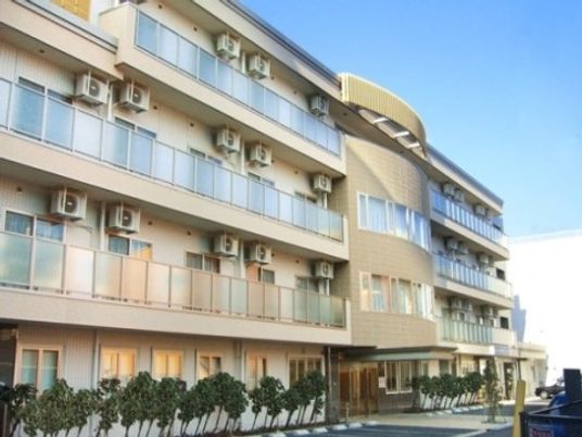 多階層の建物外観