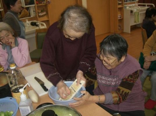 利用者同士の料理活動